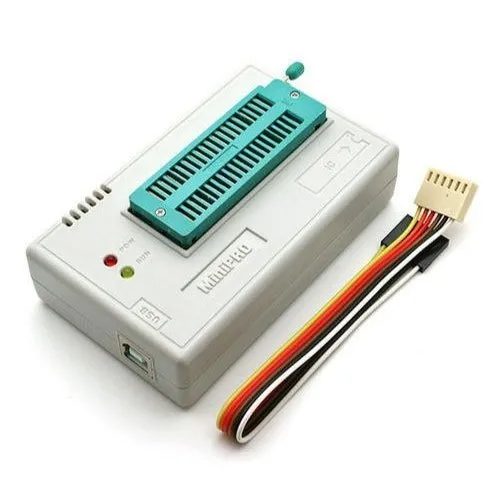 Old Programmer, Big EPROMs, and Hardware That Refuses to Retire