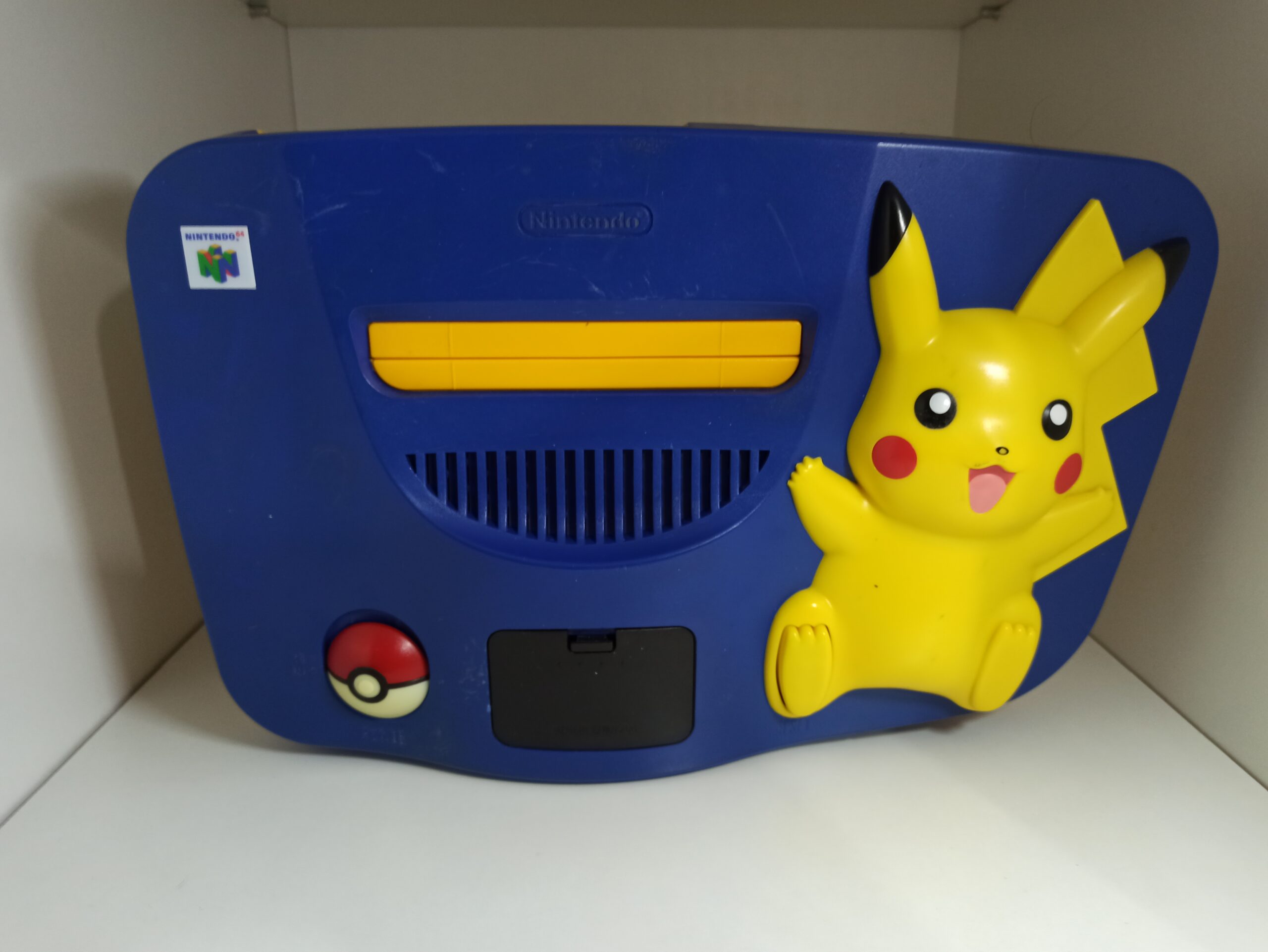 Nintendo 64 Pikachu Edition Console (PAL) - Image 2
