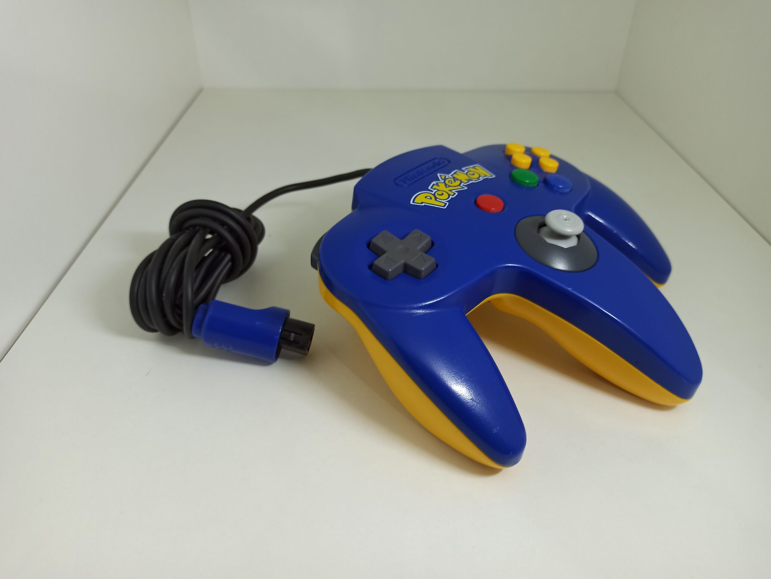 Nintendo 64 Pikachu Edition Console (PAL) - Image 7